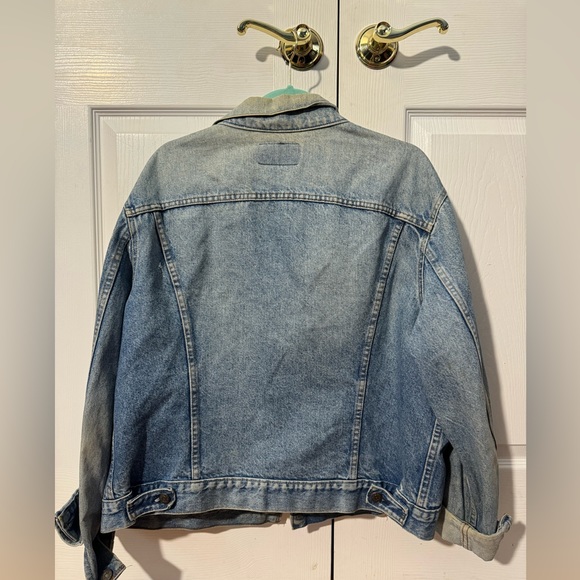 Vintage Levi’s Jean jacket - Picture 8 of 8